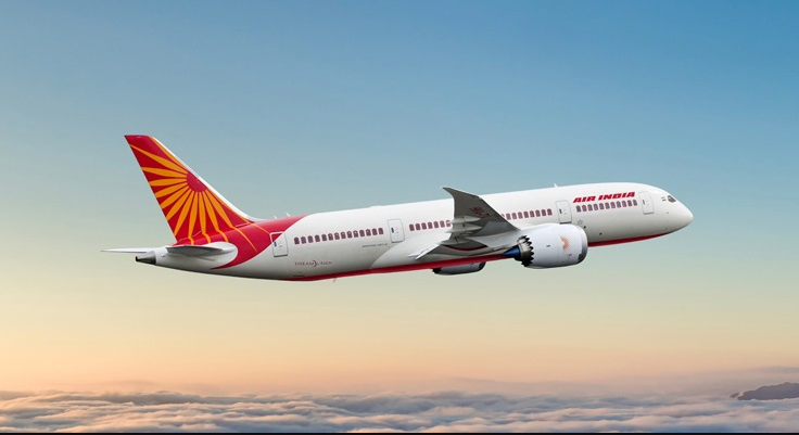 印度一男機長邀請女乘客進入駕駛艙 還要求機組人員為其提供食物