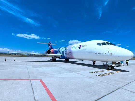 首架ARJ21客改貨飛機(jī)首航飛中亞 首架ARJ21客改貨飛機(jī)首航飛中亞