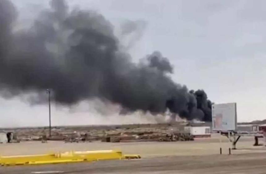 阿塞拜疆飛往俄羅斯客機在哈薩克斯坦墜毀 載有72人 約30人生還 阿塞拜疆飛往俄羅斯客機在哈薩克斯坦墜毀 載有72人 約30人生還