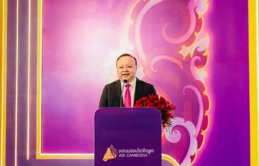 功夫空姐來了!柬埔寨國家航空將在河南招收招聘一批有功夫背景的乘務員 功夫空姐來了!柬埔寨國家航空將在河南招收招聘一批有功夫背景的乘務員